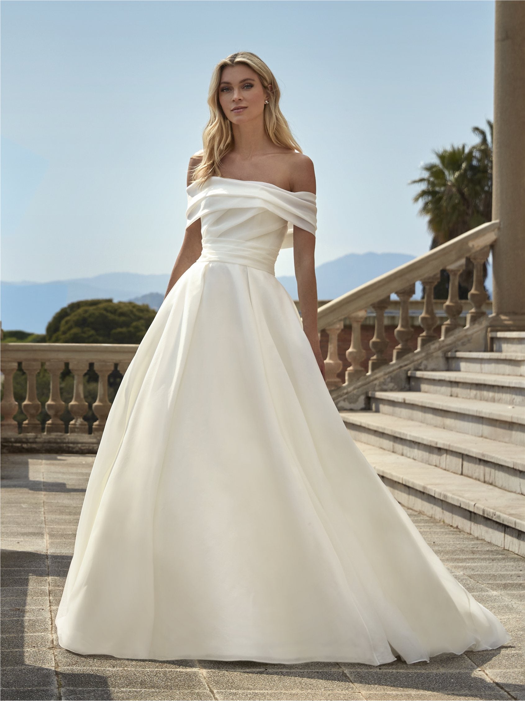 Front princess dress with off-the-shoulders neckline in organza AINSLEY.