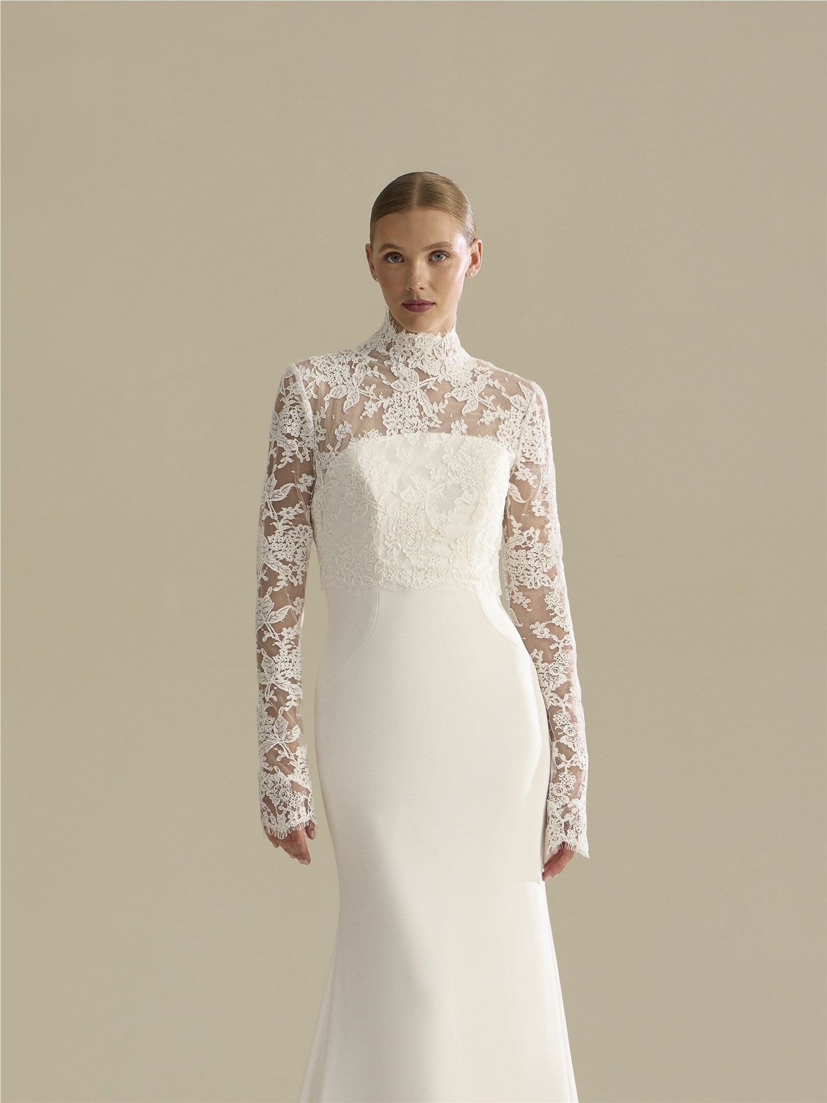 Parte frontal jaqueta de noiva em renda JACK-LA21