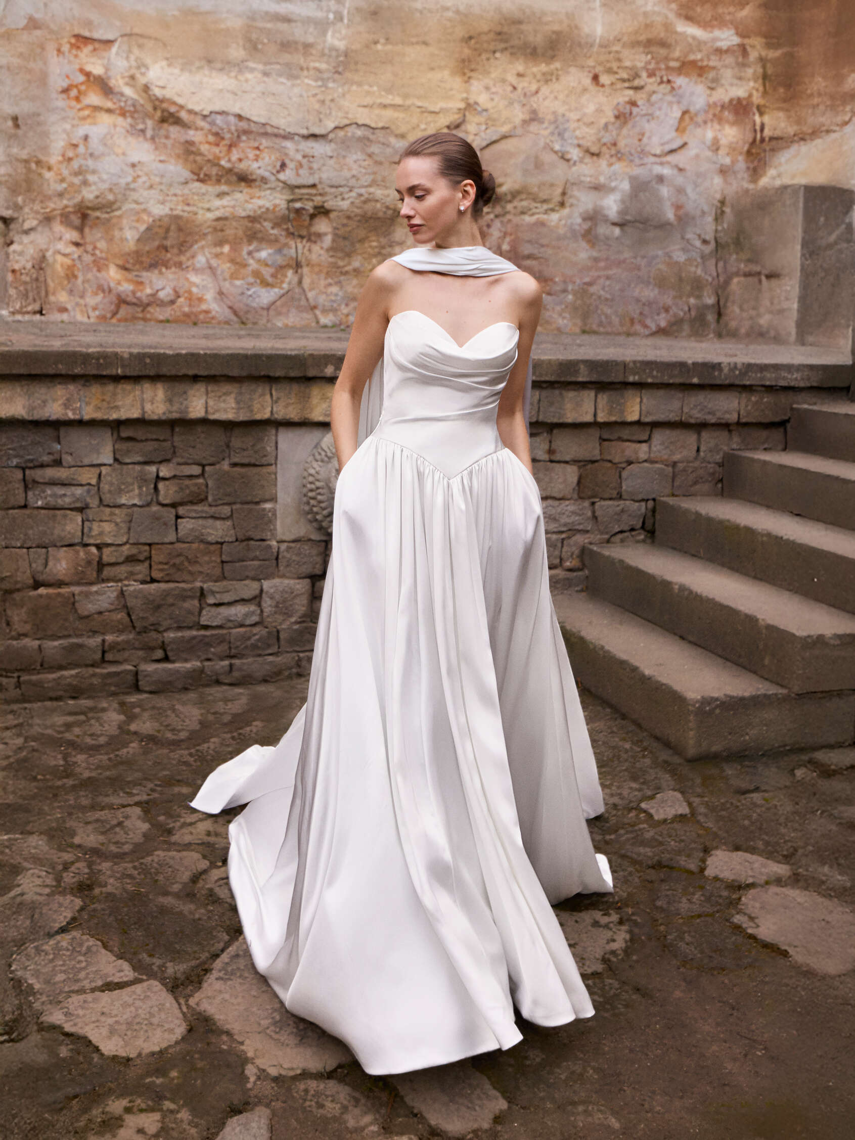 Vorderseite A-Linien Brautkleid mit herzförmigem Ausschnitt aus Satin JESSALYN.
