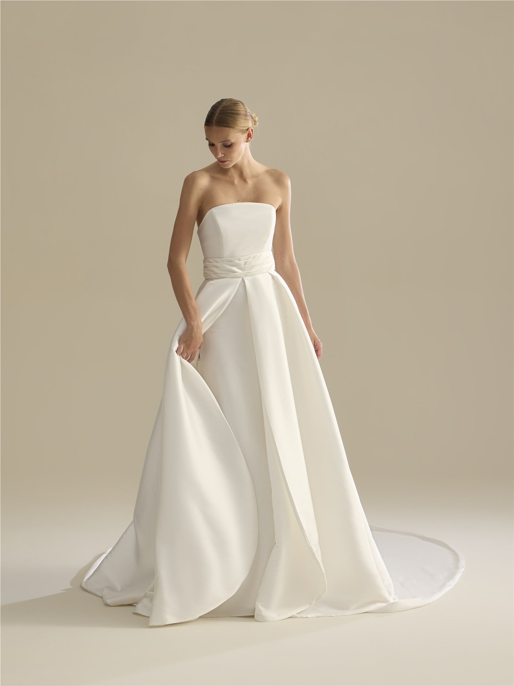 LEAVES OVERSKIRT