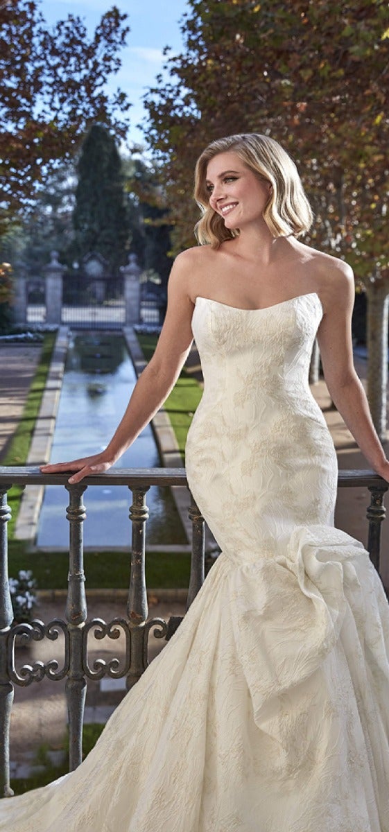 Why do Brides Wear White and What Does it Mean