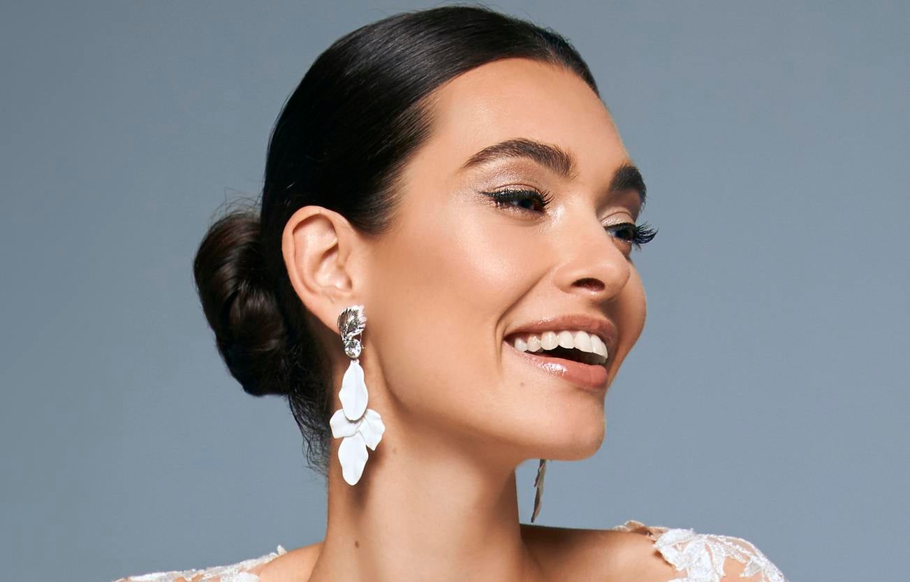 Pendientes de novia blancos    