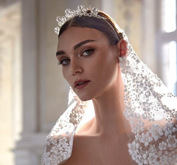 &Chi;&alpha;&mu;&eta;&lambda;ό&sigmaf; &nu;&upsilon;&phi;&iota;&kappa;ό&sigmaf; &kappa;ό&tau;&sigma;&omicron;&sigmaf; &mu;&epsilon; &tau;&omicron; &pi;έ&pi;&lambda;&omicron; &alpha;&pi;ό &pi;ά&nu;&omega;